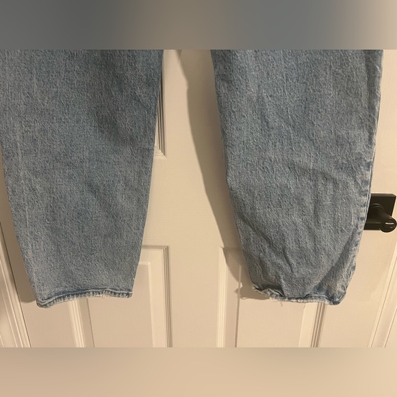 Abercrombie & Fitch A&F Jeans
The Dad High Rise Curve Love size 32 / 14 EUC - Picture 10 of 10
